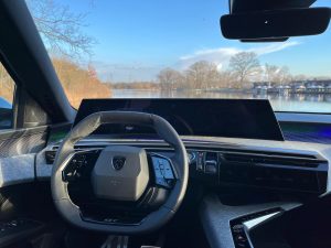 test Peugeot 5008: foto Žena v autě.cz-2026-05-04-16-48-33 11