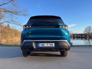 test Peugeot 5008: foto Žena v autě.cz-2026-05-04-16-48-33 14