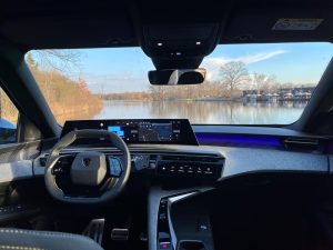 test Peugeot 5008: foto Žena v autě.cz-2026-05-04-16-48-33 15