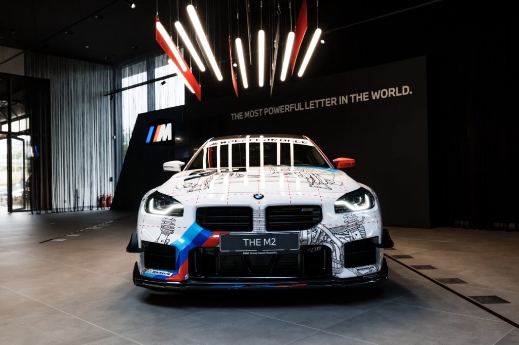 BMW M2 VE SPECIÁLNÍM TRACK KITU: foto BMW ČR