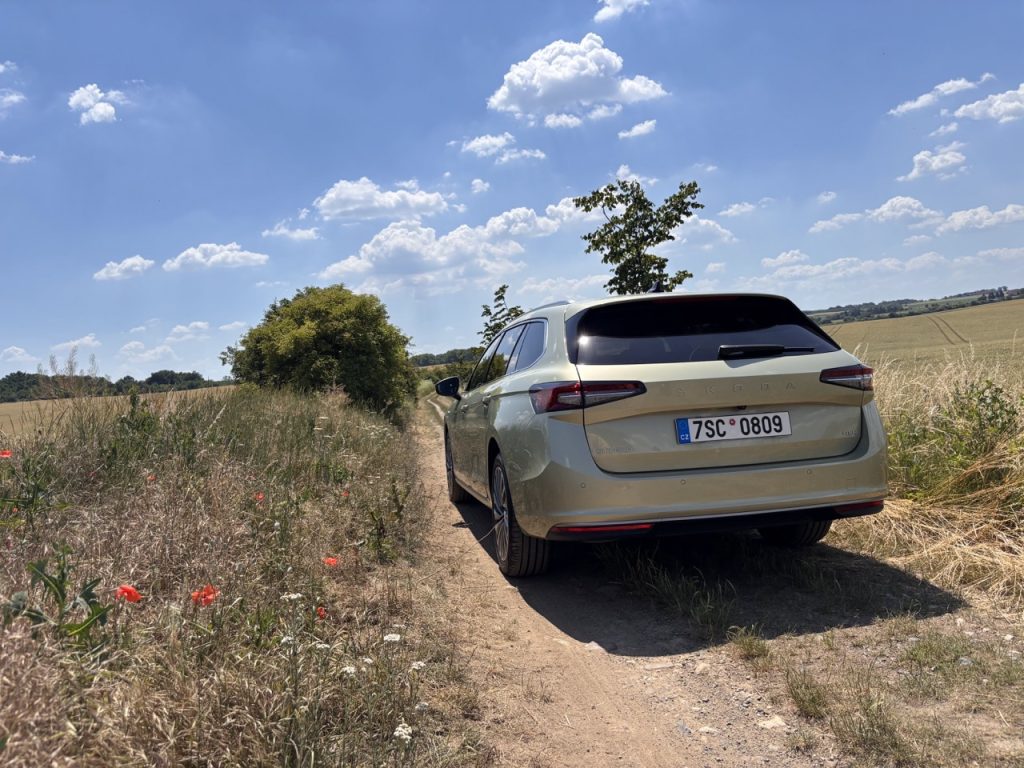 Škoda Superb 4x4: foto Žena v autě.cz