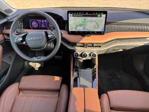 Přátelská navigace v modelu Škoda Superb (výbava Laurin/Klement): foto Žena v autě.cz