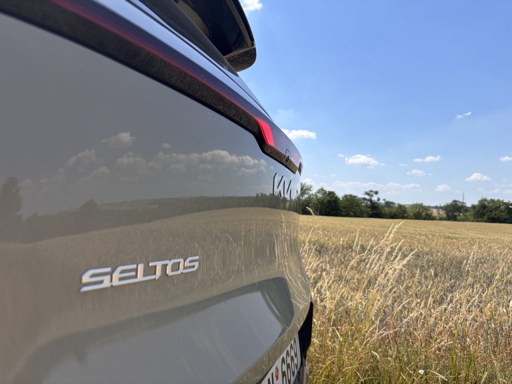 Nový Seltos: foto Žena v autě.cz