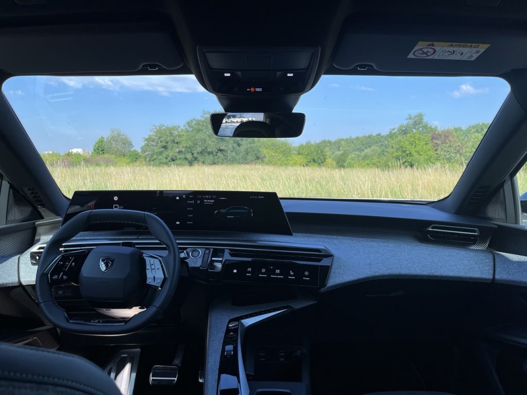Peugeot e-3008: foto Žena v autě.cz
