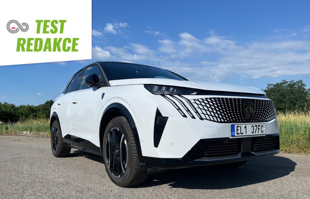 Peugeot e-3008: foto Žena v autě.cz