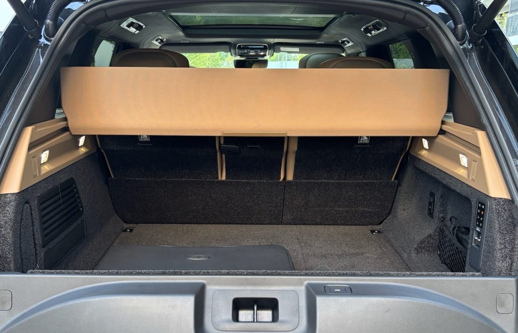 test RANGE ROVER P550e: foto Žena v autě.cz
