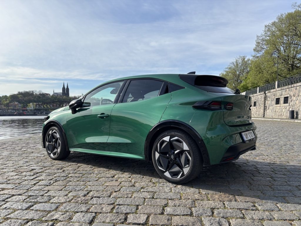 test Renault Clio: foto Žena v autě.cz_2720 ve velké velikosti