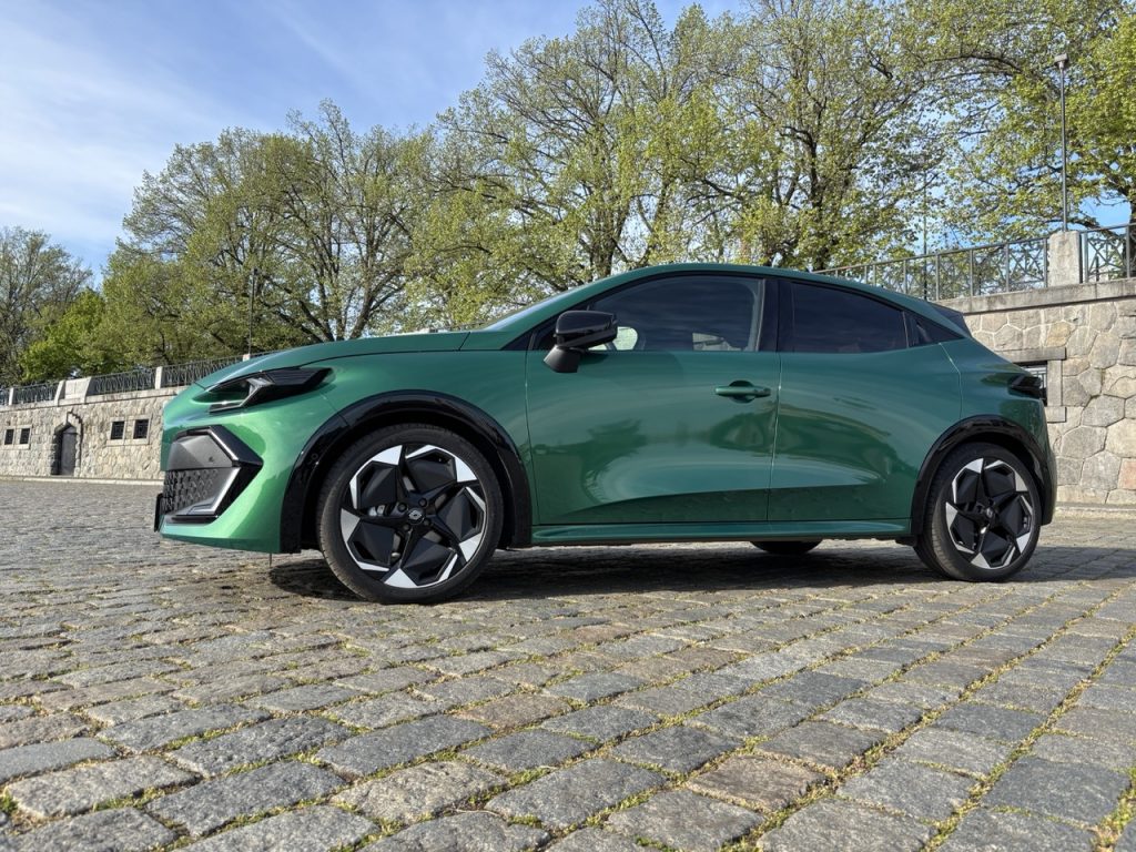 test Renault Clio: foto Žena v autě.cz_2741 ve velké velikosti