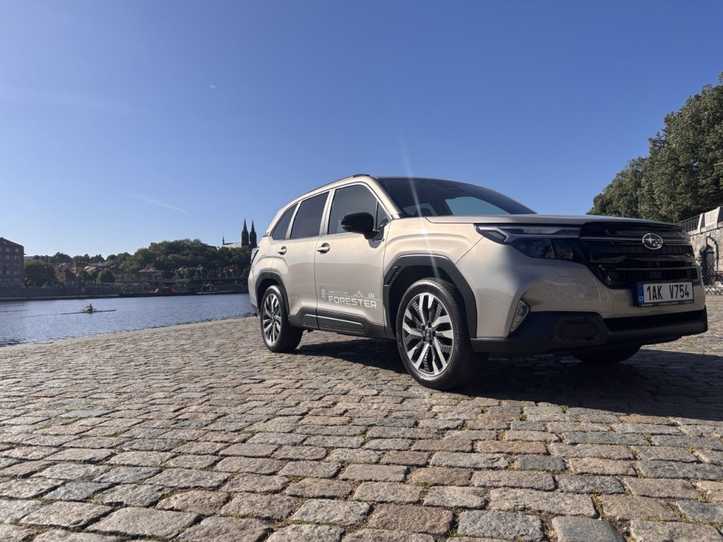 test Subaru Forester: foto Žena v autě.cz_3883 ve velké velikosti