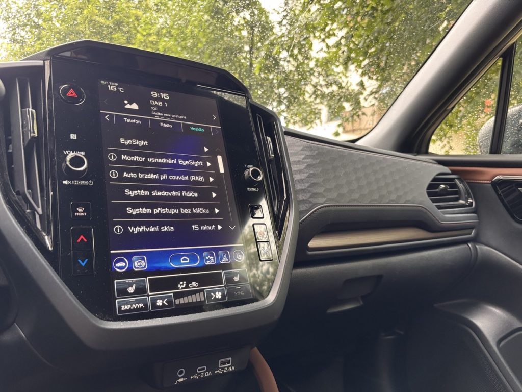 test Subaru Forester: foto Žena v autě.cz_3922 ve velké velikosti