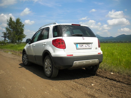 Test Fiat Sedici Zenavaute